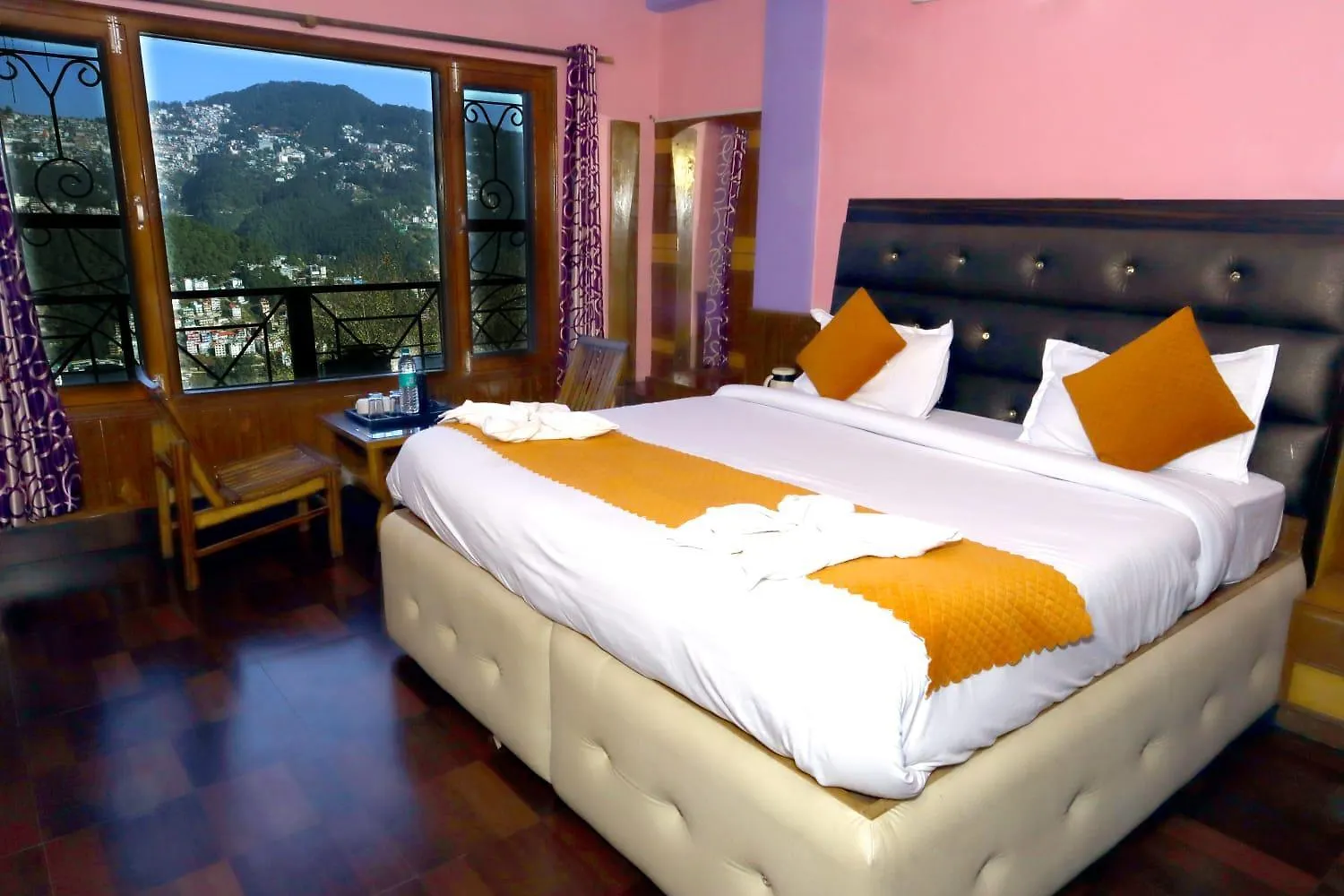 Oak View Hotel Shimla India